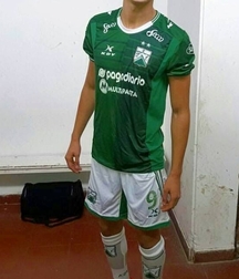 Cute soccer players 6053540aa7151.jpg