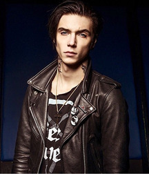 Shirtless and Leather boys 60550384a3972.jpg