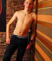 Boys and Models 26 60592ca7490f5.jpg