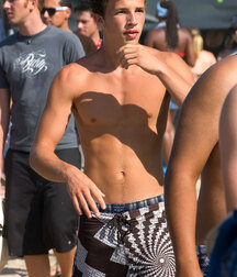Beach boy beauty (no nudes) 605e89a0cde39.jpg