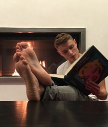 Pretty boys pretty feet 605e8f51b7263.jpg
