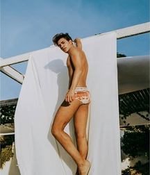 Barefoot twinks 606232ed913ed.jpg