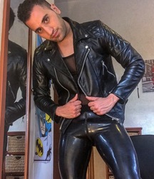 Leather and boots fetish 606239db15b89.jpg