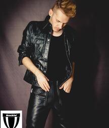 Leather and boots fetish 606239e25800e.jpg