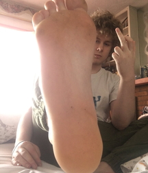 Boys overwhelming foot power 606f3beaf092e.jpg