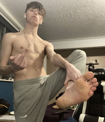 Boys overwhelming foot power 606f3bf984a47.jpg