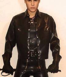 Sports and leather hotties 606f3fed8c56f.jpg