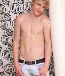 Blond Corstiaan 606f4abd51272.jpg