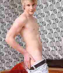 Blond Corstiaan 606f4ad57ba11.jpg