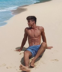 Island boys 60704143b6b84.jpg