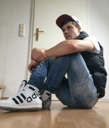 Sneaker boys 4 6071084fd5228.png