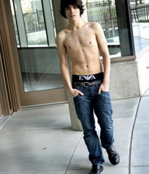 Beauties in jeans 6071c71ce7862.jpg