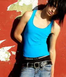 Beauties in jeans 6071c724bbf9b.jpg