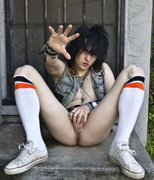 Hot and in action 6073631b42db8.jpg
