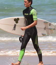 Surfer beauties 607373ebb7c91.jpg
