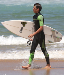 Surfer beauties 607373fabae04.jpg