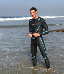 Surfer beauties 607374098978a.jpg