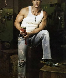 Boys and men in boots 60746731a8576.jpg