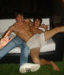 College buddies 6075f0c9a2fef.jpg