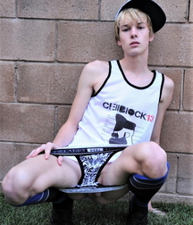 Teen boys on vacation 608e7d1a2aa1c.jpg