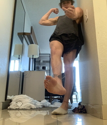 Worship the boys feet 608e7dd321831.jpg