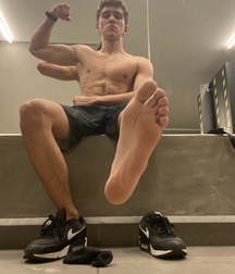 Worship the boys feet 608e7de87ce7d.jpg