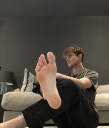 Worship the boys feet 608e7dfbacc18.jpg