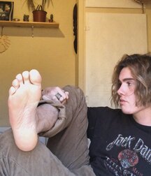 Worship the boys feet 608e7e3192a66.jpg