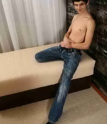 Boys and models 48 60914993e750f.jpg