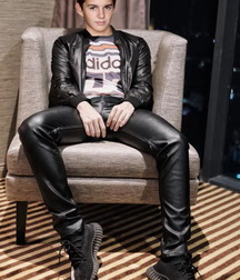 Leather and boots 6091bdfcca3eb.jpg