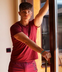 College hotties 609307bc9c6da.jpg