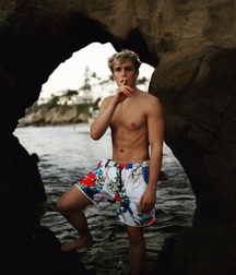 Boys on vacation 609309eb11760.jpg