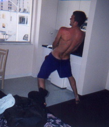 Boys piss fun 6093183e3e20f.jpg