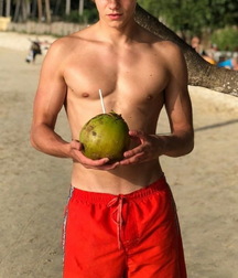 Stunning sunny twinks 6093b85f27b15.jpg
