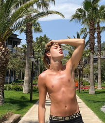 Stunning sunny twinks 6093b8901240f.jpg