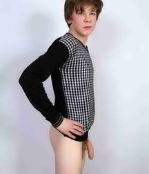 Boys and models 50 60955cdf4b394.jpg