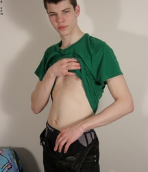 Boys and models 51 609698333e2ca.jpg