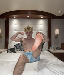 Foot Master hotties 609c3a837f0d5.jpg