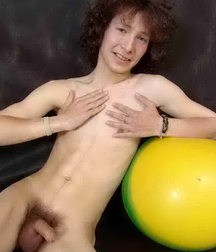 Boys and models 54 60c7d78e68b59.jpg