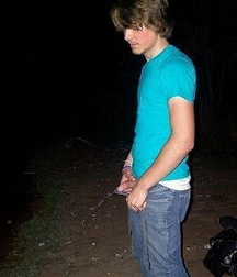 Boys need to take a piss 60ce71a937c16.jpg
