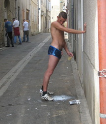 Boys need to take a piss 60ce71cd51dca.jpg