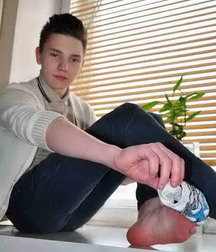 Twinks and model boys 60cf6a8e13c53.jpg