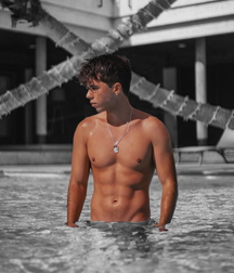 Summer is so hot 60cf711529e6b.jpg