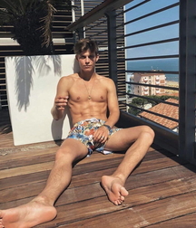 Summer is so hot 60cf71577be25.jpg
