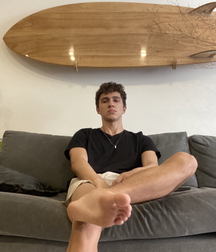 Sweat wet feet on hot days 60cf73c6a4d66.jpg