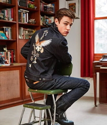 Teens in leather and boots 60d0b2ad7988a.jpg
