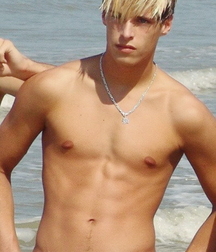 Sexy and hot 60d0d45011294.jpg