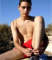 Boys and models 56 60d36ea45ef14.jpg