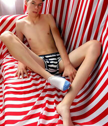 Cuties shows feet 60d50e5894bbd.jpg