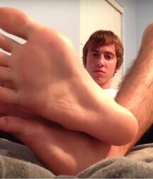 Cuties shows feet 60d50e5d288cd.jpg